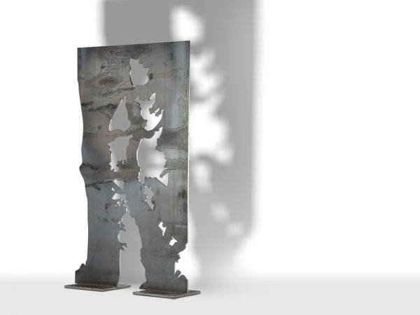 Roots 251 x 140 x 49